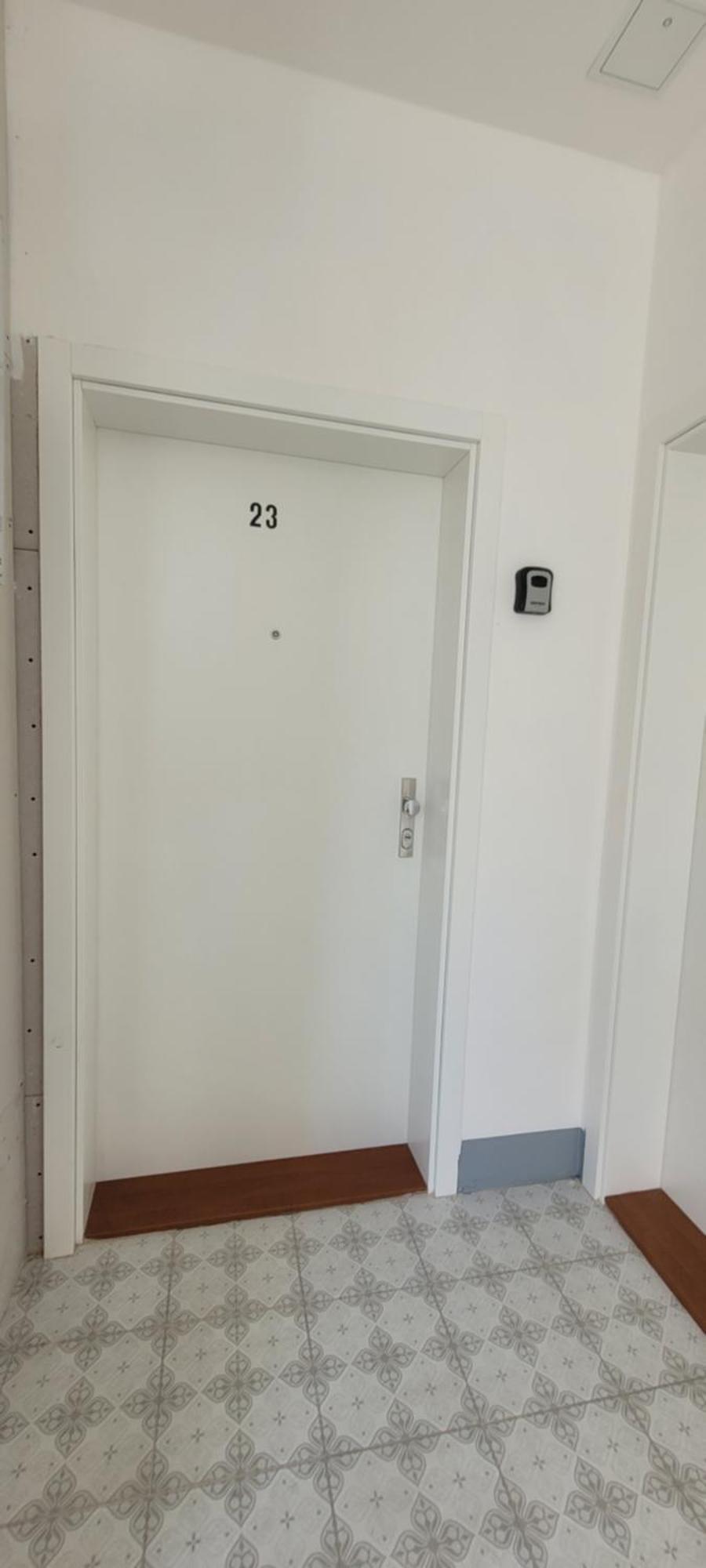 Altbauwohnung Mit Charme - Selbst Check In - Queensize Bett Viena Exterior foto